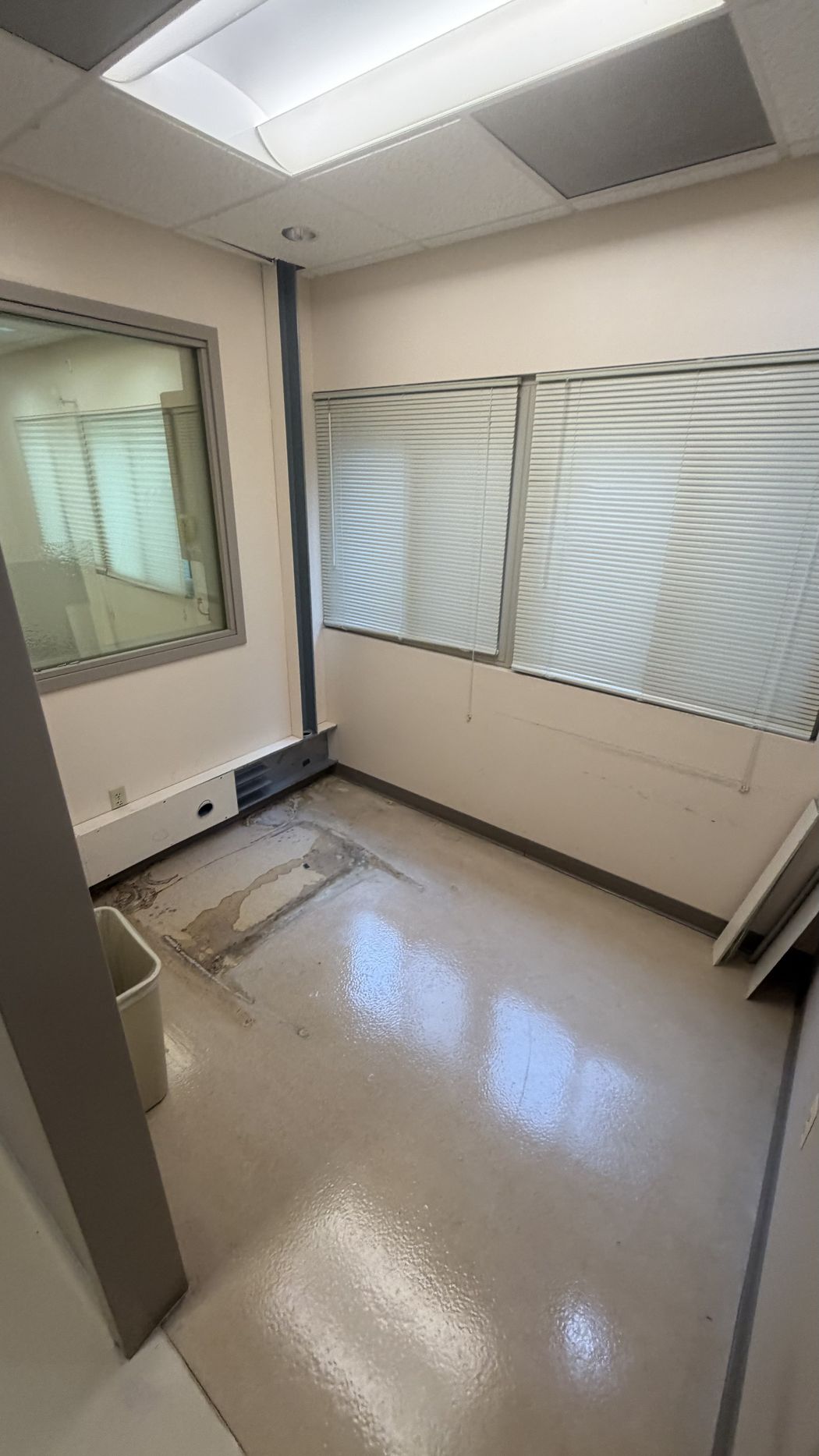 Cleared operator console room after de-installation